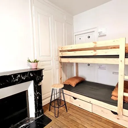 Big Private Lodging In Center